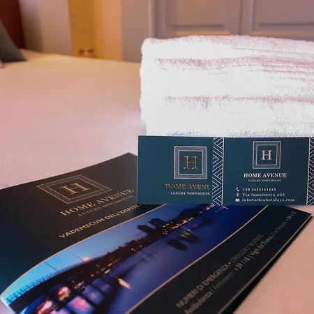 Avenue Luxury Townhouse أولبيا