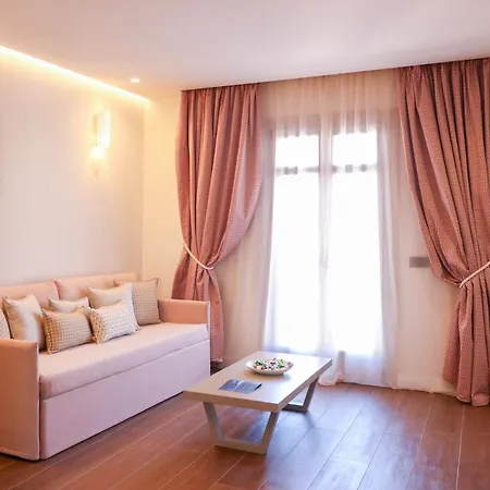 Avenue Luxury Townhouse * Olbia